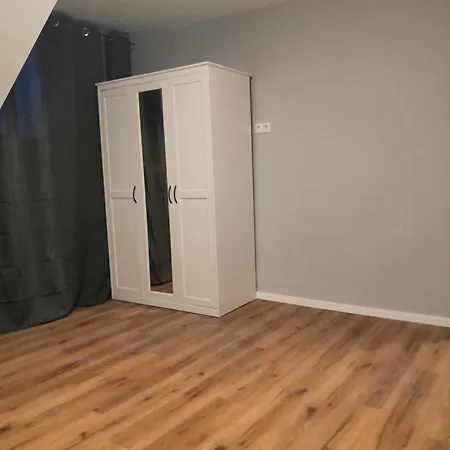 Apartament Schoene Am Bahnhof *