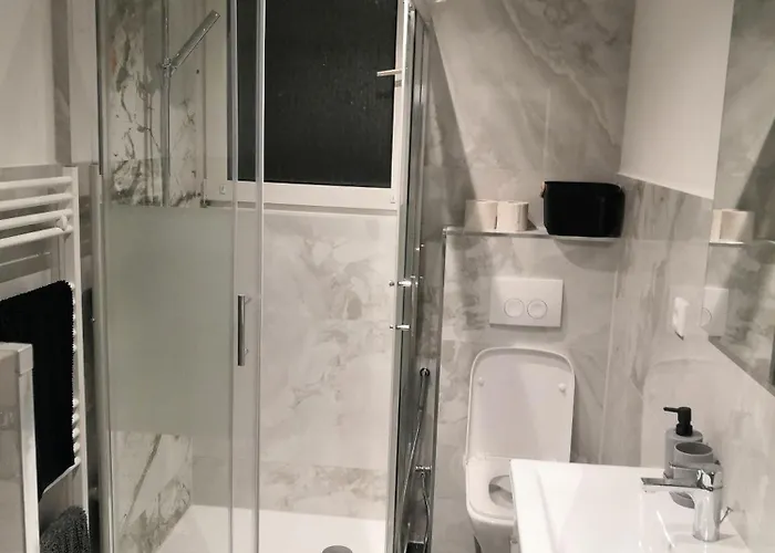 Schoene Am Bahnhof 아파트 슈베르테